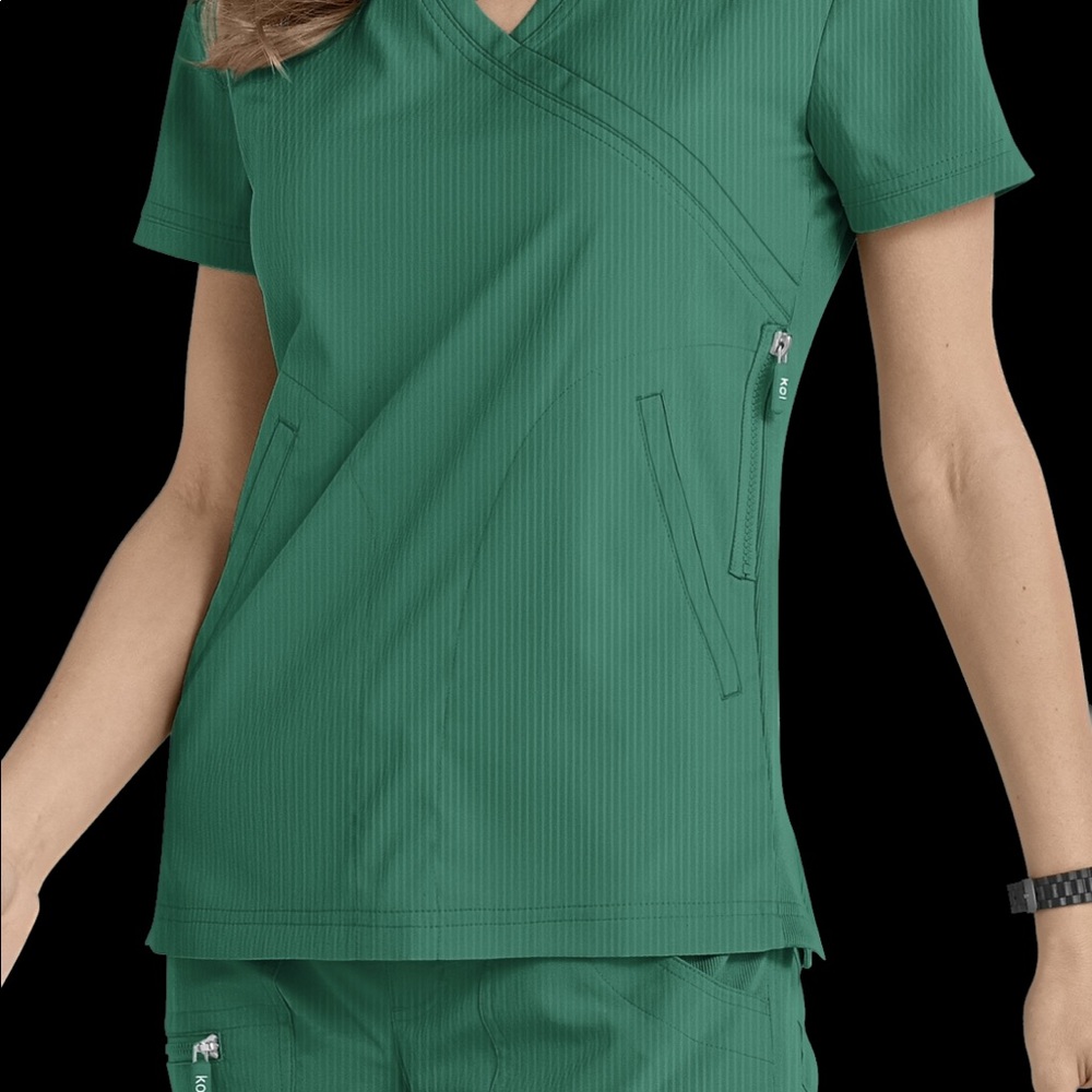 Koi lite philosophy scrub top in Large